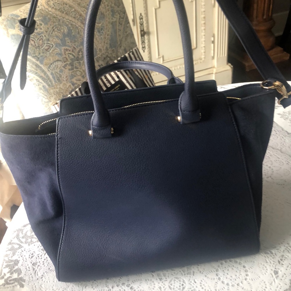 Carry all soft pebble pleather faux suede?? (Maybe - Picture 7 of 8